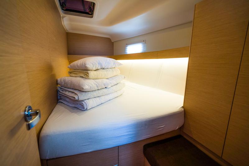 Book yachts online - sailboat - Elan 50 Impression - Escape II - rent