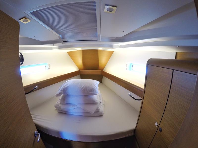 Book yachts online - sailboat - Sun Odyssey 449 - Nina - rent