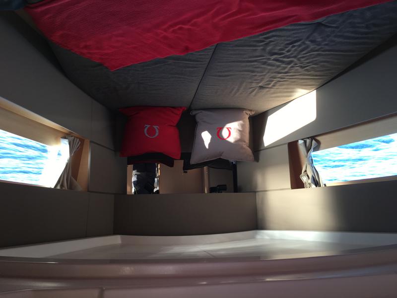 Book yachts online - sailboat - Oceanis 38 - Omega - rent
