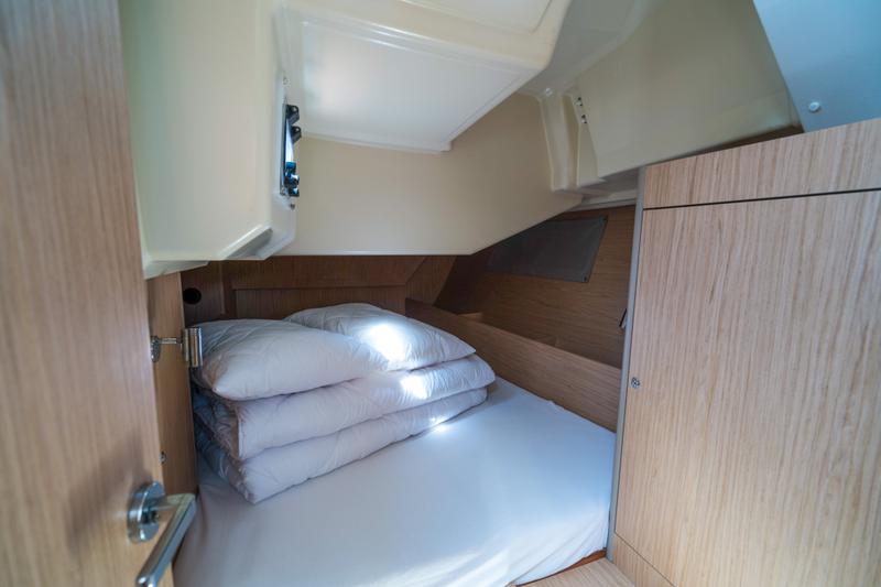 Book yachts online - sailboat - Oceanis 41.1 - White Pearl - rent
