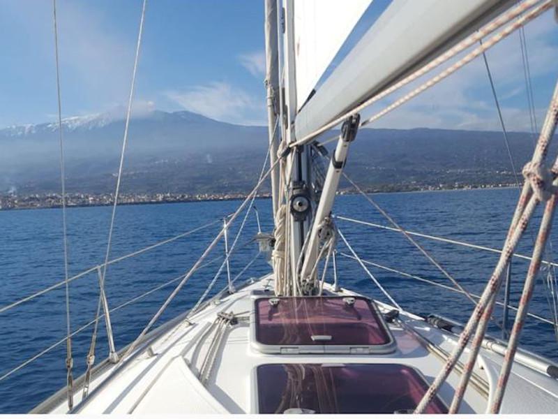 Book yachts online - sailboat - Bavaria 31 Cruiser - Free Spirits - rent