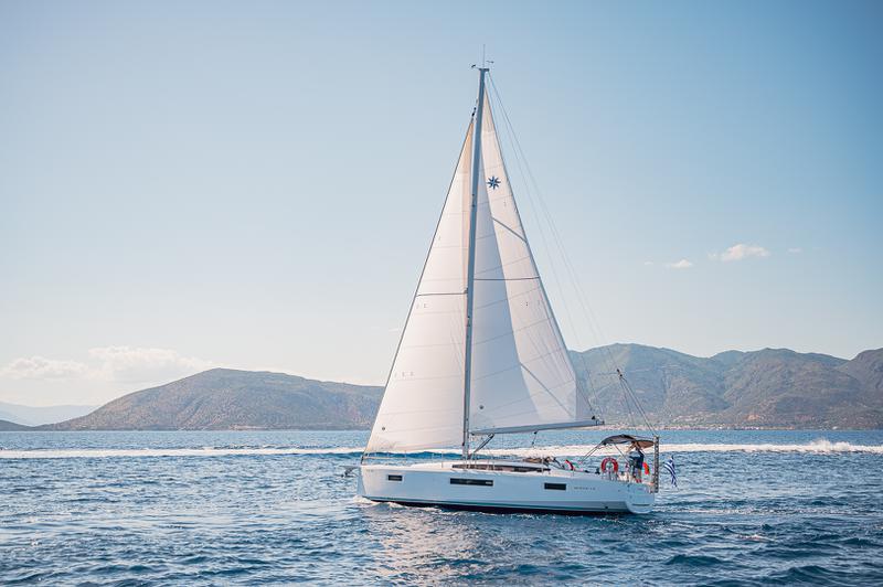 Book yachts online - sailboat - Sun Odyssey 410 - Irene - rent