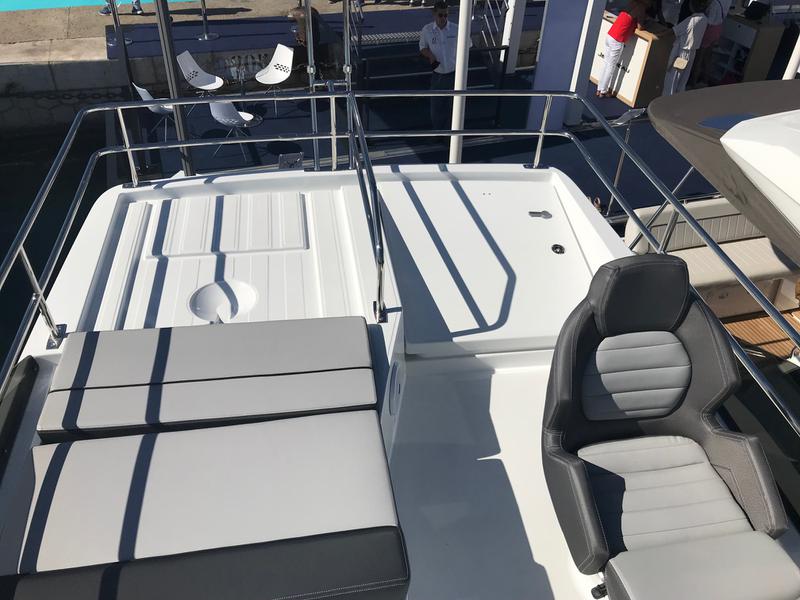 Book yachts online - motorboat - Merry Fisher 1095 FLY - SUNNY 272826 ZD - rent