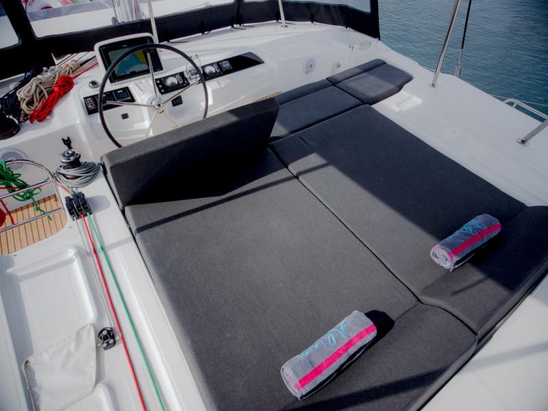 Book yachts online - catamaran - Lagoon 46 - ALICE - rent