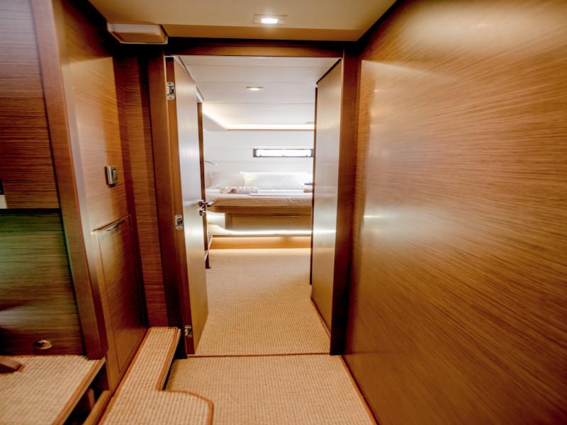 Book yachts online - catamaran - Lagoon 46 - ALICE - rent