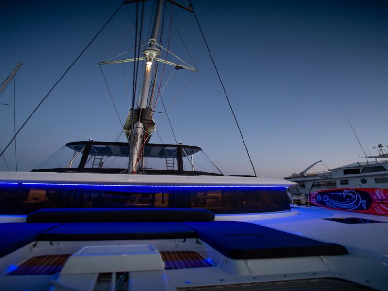 Book yachts online - catamaran - Lagoon 46 - ALICE - rent