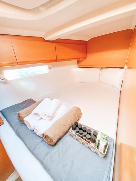 Book yachts online - sailboat - Sun Odyssey 509 (2015 )( FULL REFIT 2020 - A/C,GENERATOR,INVENTER ) - Promise ( FULL REFIT 2020 - A/C - Generator-Inverter ) - rent