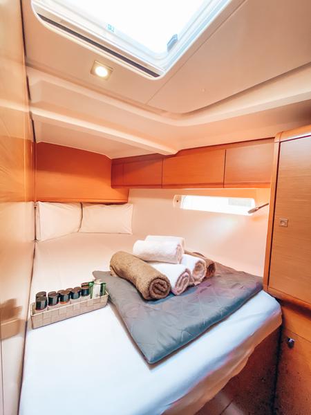 Book yachts online - sailboat - Sun Odyssey 509 (2015 )( FULL REFIT 2020 - A/C,GENERATOR,INVENTER ) - Promise ( FULL REFIT 2020 - A/C - Generator-Inverter ) - rent