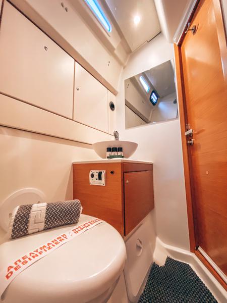 Book yachts online - sailboat - Jeanneau 54 ( A/C ,GENERATOR,INVENTER ) - Sea Force ( A/C - Generator-inverter ) - rent