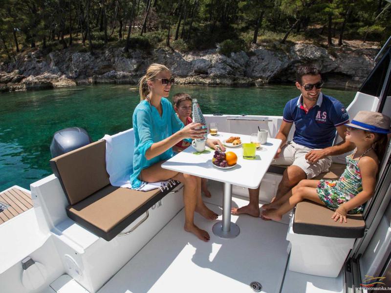 Book yachts online - motorboat - Merry Fisher 795 - Posejdon - rent