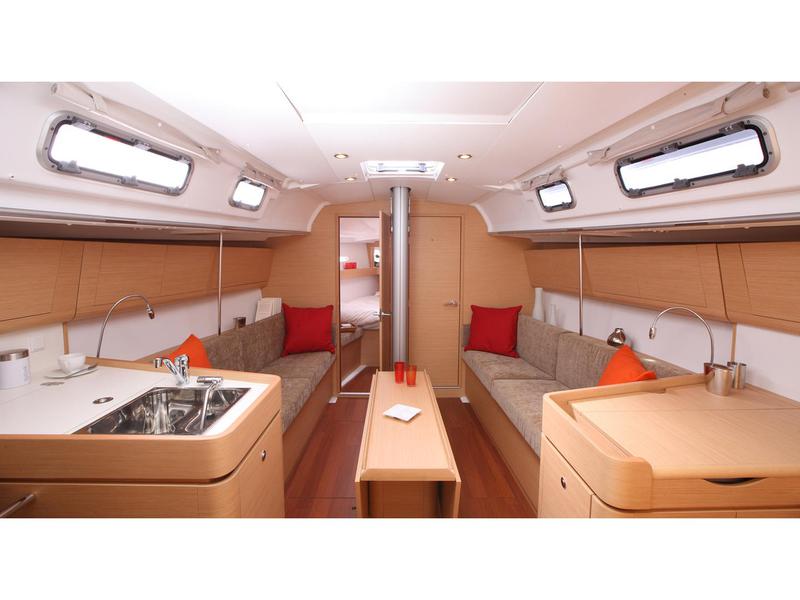 Book yachts online - sailboat - First 40 - Imagine - rent