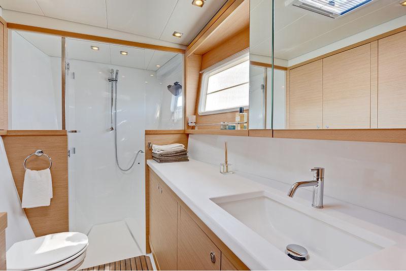Book yachts online - catamaran - Lagoon 450 F - ONENO - rent