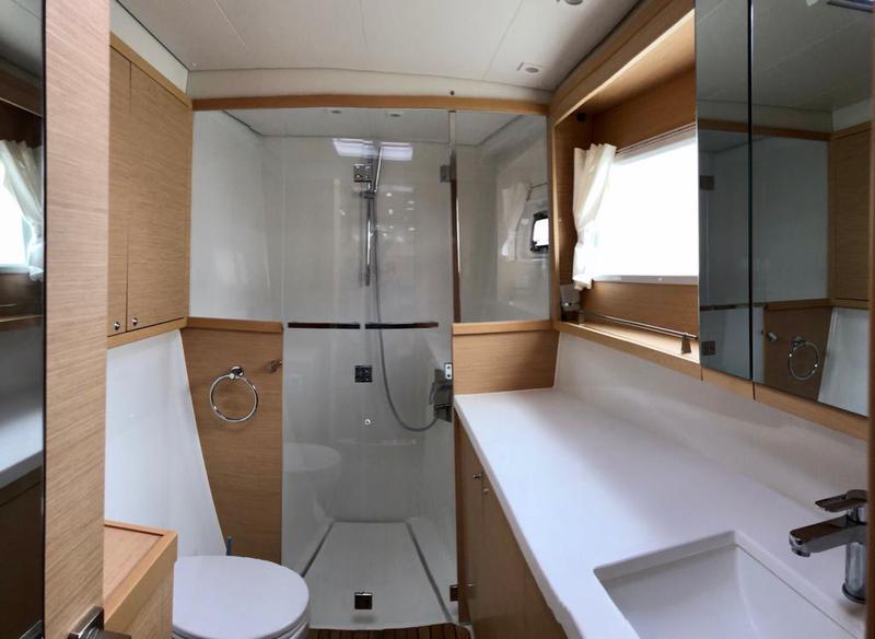 Book yachts online - catamaran - Lagoon 450 F - ONENO - rent