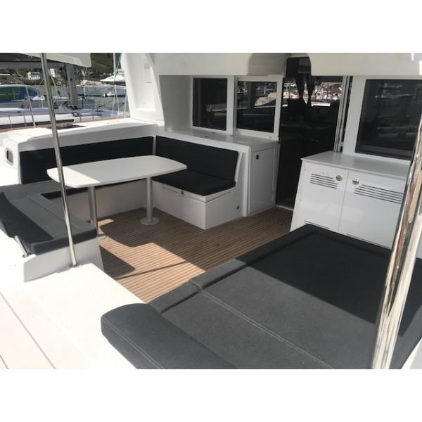 Book yachts online - catamaran - Lagoon 450  Flybridge - PAULA - rent