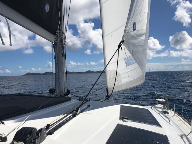 Book yachts online - catamaran - Lagoon 450  Flybridge - PAULA - rent