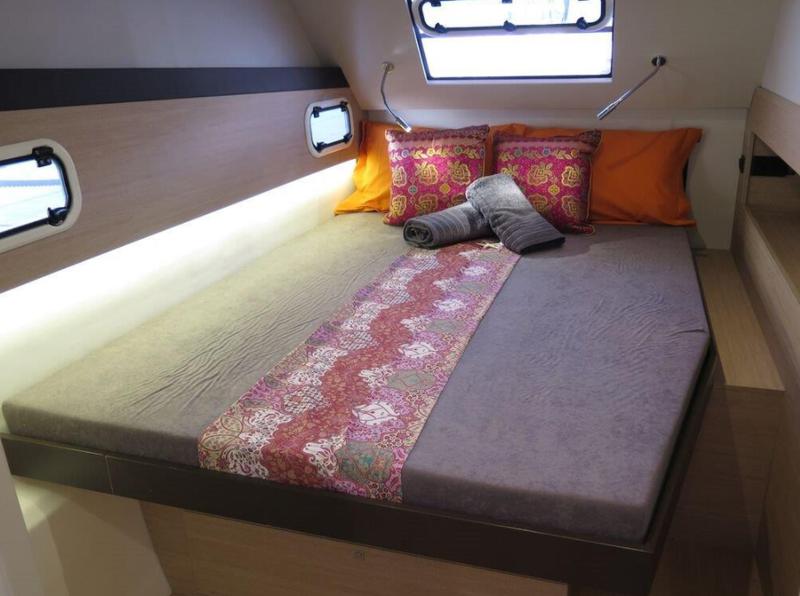 Book yachts online - catamaran - Bali 4.3 - CARAPA_DB - rent