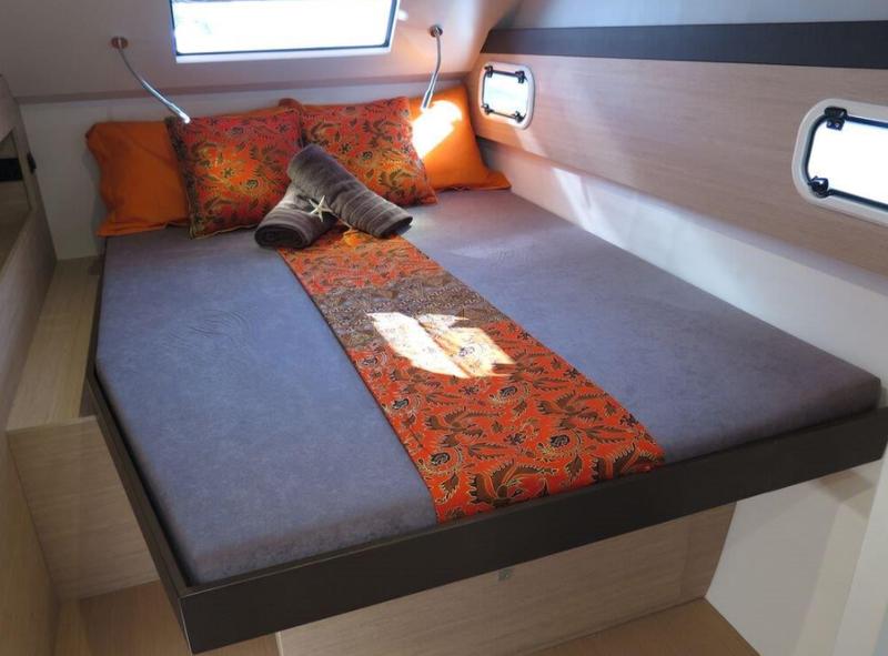 Book yachts online - catamaran - Bali 4.3 - CARAPA_DB - rent