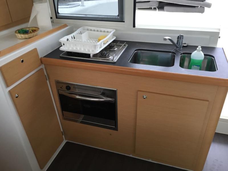 Book yachts online - catamaran - Lagoon 380 - Sevilla_DB - rent