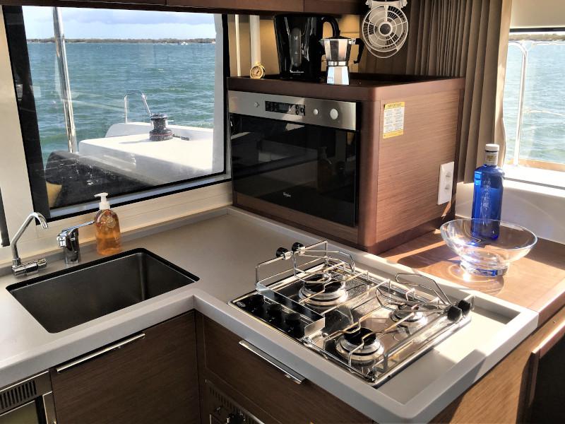 Book yachts online - catamaran - Lagoon 40 - Laguna Goo - rent