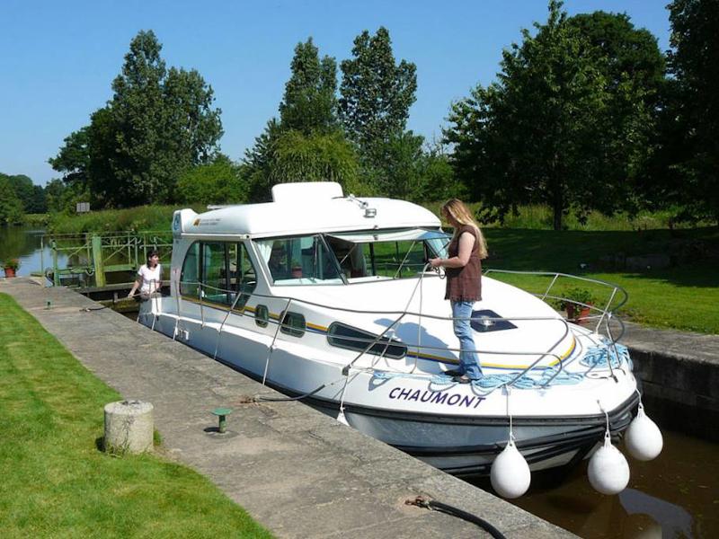Book yachts online - motorboat - Sedan 1000 - MARLENHEIM FR - rent