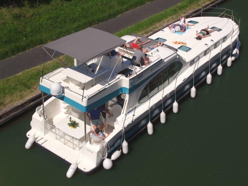 Book yachts online - motorboat - Octo Fly C - Arbois - rent