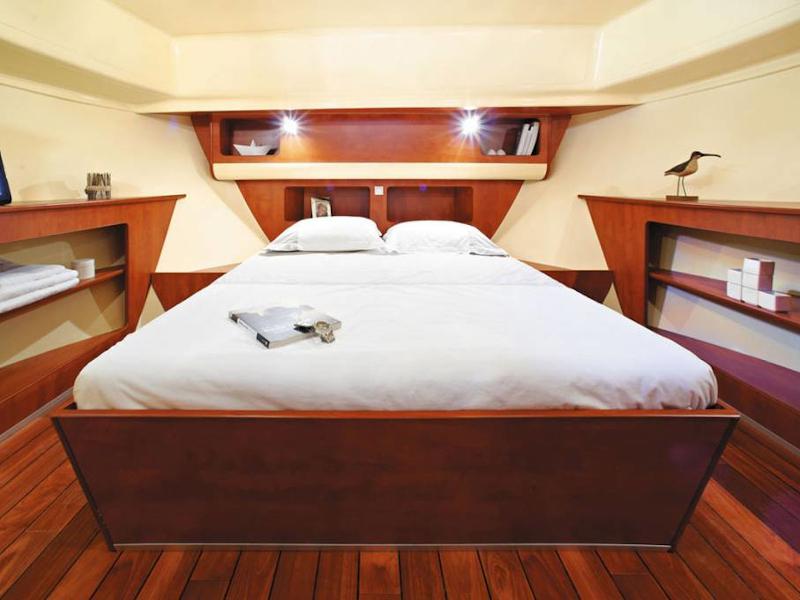 Book yachts online - motorboat - Estivale Quattro S - ST PAPOUL FR - rent