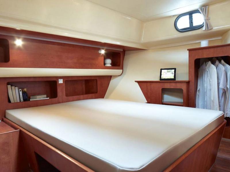 Book yachts online - motorboat - Estivale Sixto Prestige C - NIDERVILLER  FR - rent