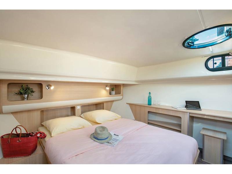 Book yachts online - motorboat - Estivale Sixto - Amsterdam NL - rent
