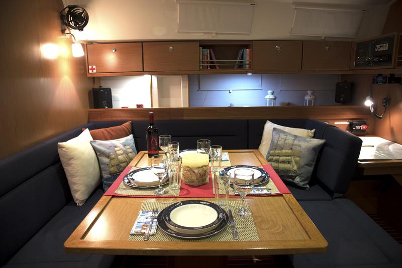 Book yachts online - sailboat - Bavaria Cruiser 45 - Sea Melody  - rent
