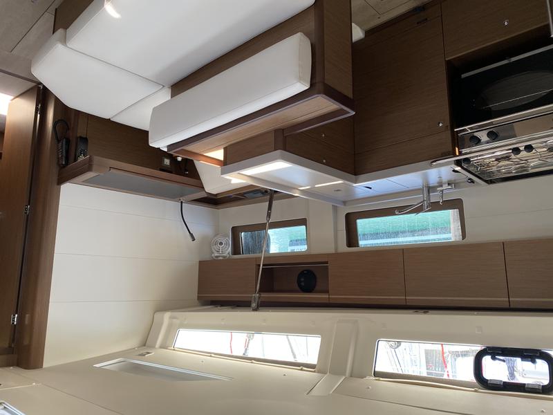 Book yachts online - sailboat - Oceanis 51.1 (AC, Gen, Watermaker) - CAPTAIN GEORGE AC.Gen, W.Maker - rent