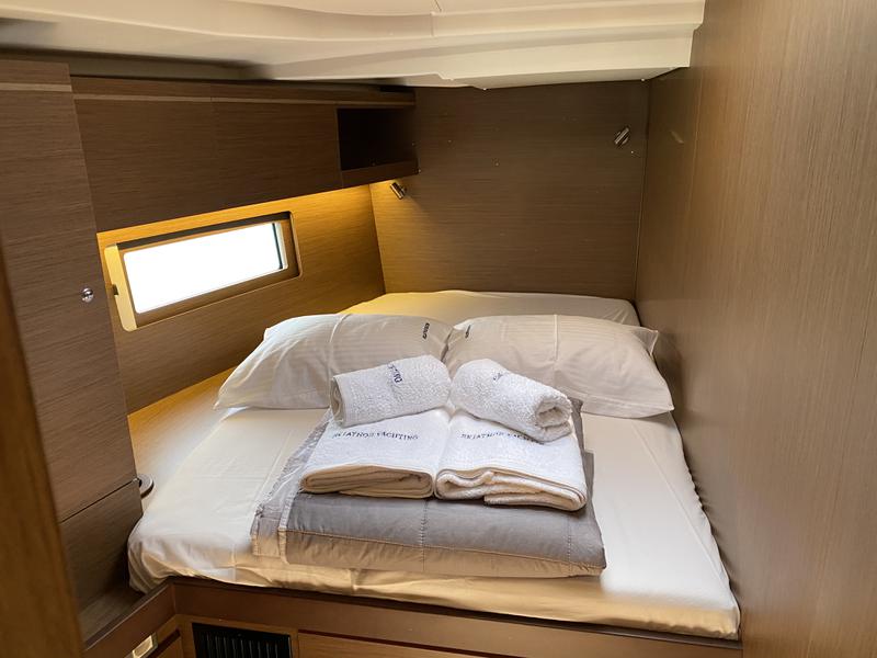 Book yachts online - sailboat - Oceanis 51.1 (AC, Gen, Watermaker) - CAPTAIN GEORGE AC.Gen, W.Maker - rent