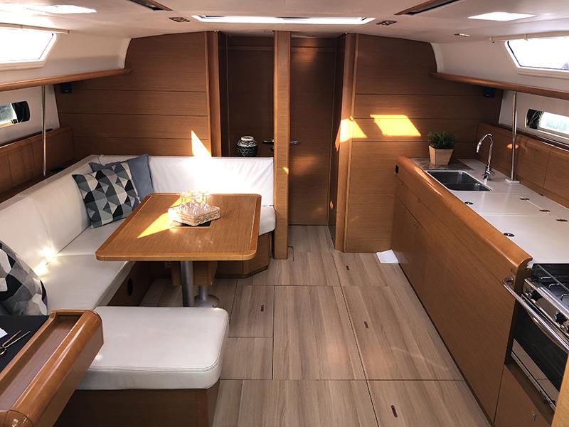 Book yachts online - sailboat - Sun Odyssey 479 - Luna Rossa (Refit 2021) - rent