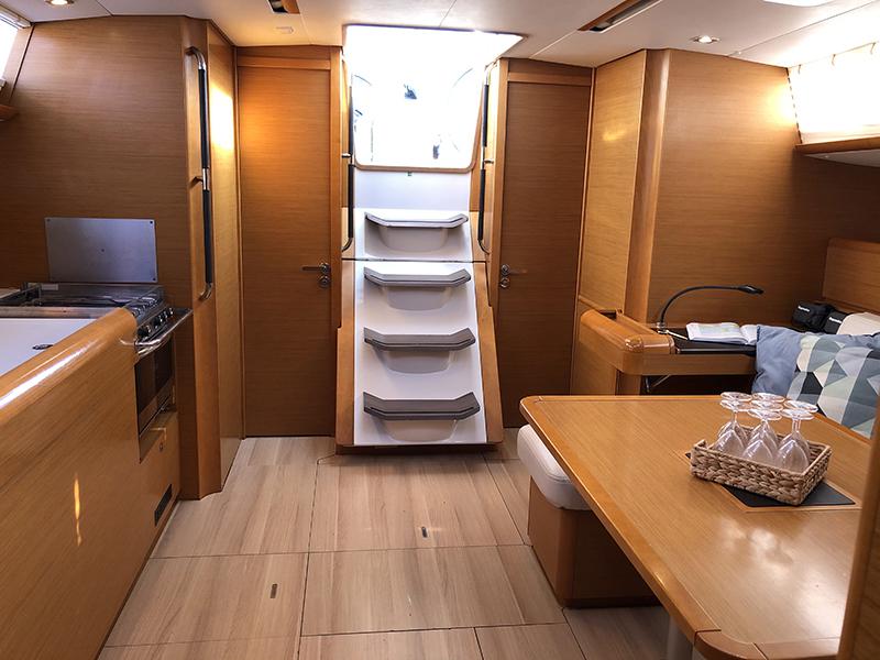Book yachts online - sailboat - Sun Odyssey 479 - Luna Rossa (Refit 2021) - rent
