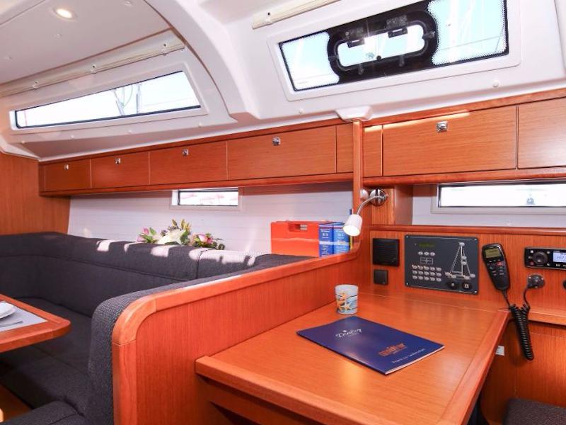 Book yachts online - sailboat - Bavaria Cruiser 41S - Major Tom - rent