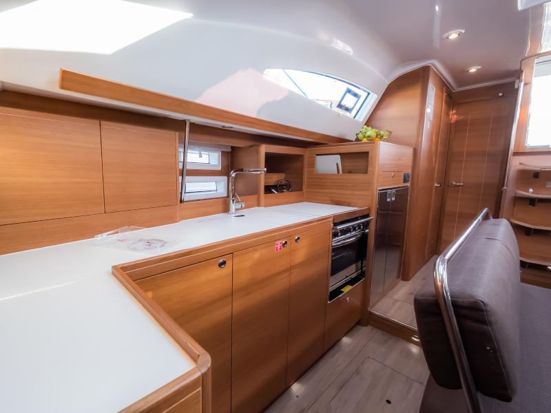 Book yachts online - sailboat - Elan Impression 45.1 - Josephine - rent
