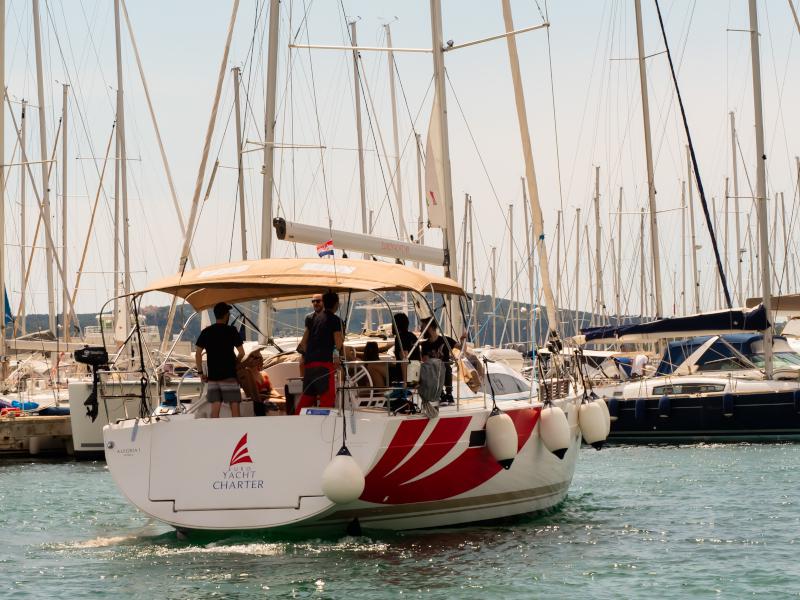 Book yachts online - sailboat - Elan 50 Impression - Alegria - rent