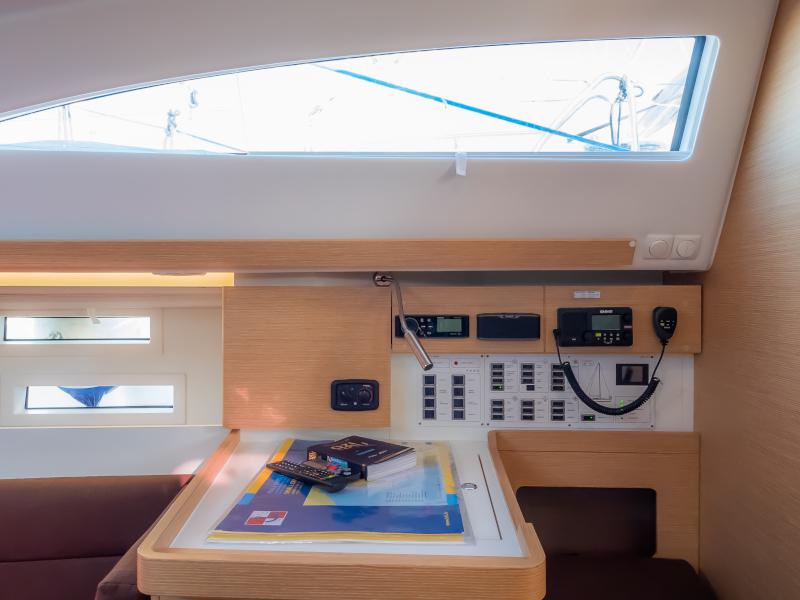 Book yachts online - sailboat - Elan 45 Impression - Adelyna - rent