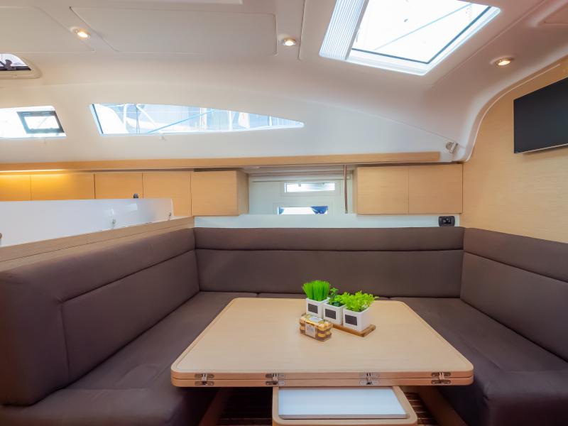 Book yachts online - sailboat - Elan 45 Impression - Adelyna - rent