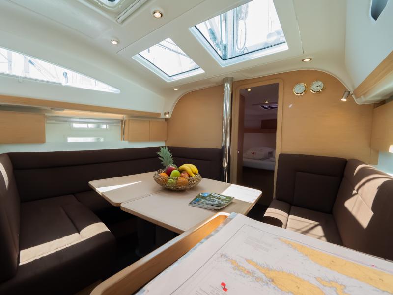 Book yachts online - sailboat - Elan 40 Impression - Anadea - rent