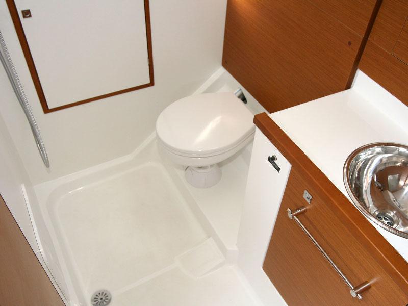 Book yachts online - sailboat - Sun Odyssey 389 - 2 cab - Tara - rent