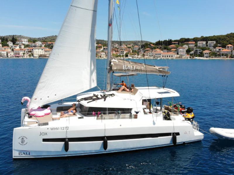 Book yachts online - catamaran - Bali 4.1 - Jax - rent
