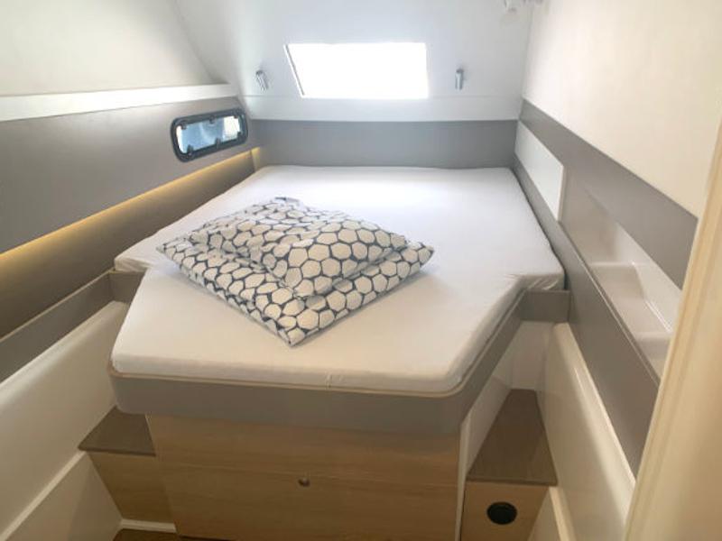 Book yachts online - catamaran - Bali 4.1 - Jax - rent