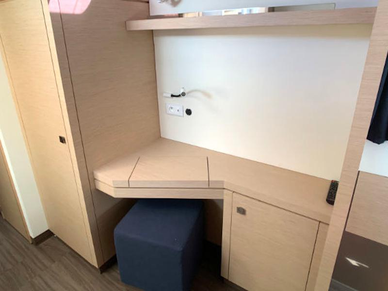 Book yachts online - catamaran - Lucia 40 - 3 cab - Idefix - rent