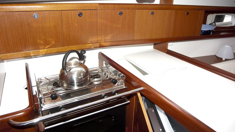 Book yachts online - sailboat - Oceanis 34 - LL Skyhawk - rent