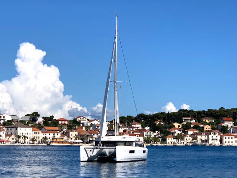 Book yachts online - catamaran - Lagoon 40 - Balance 69 - rent