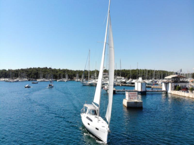 Book yachts online - sailboat - Oceanis 41.1 - Pauline - rent