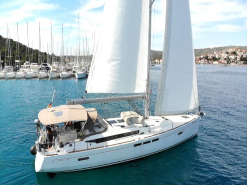 Book yachts online - sailboat - Sun Odyssey 519 - Elsa - rent