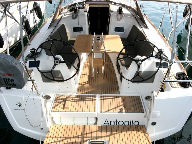 Book yachts online - sailboat - Sun Odyssey 349 - Antonija - rent