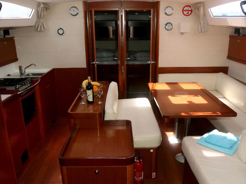 Book yachts online - sailboat - Oceanis 50 - Big Tasty - rent