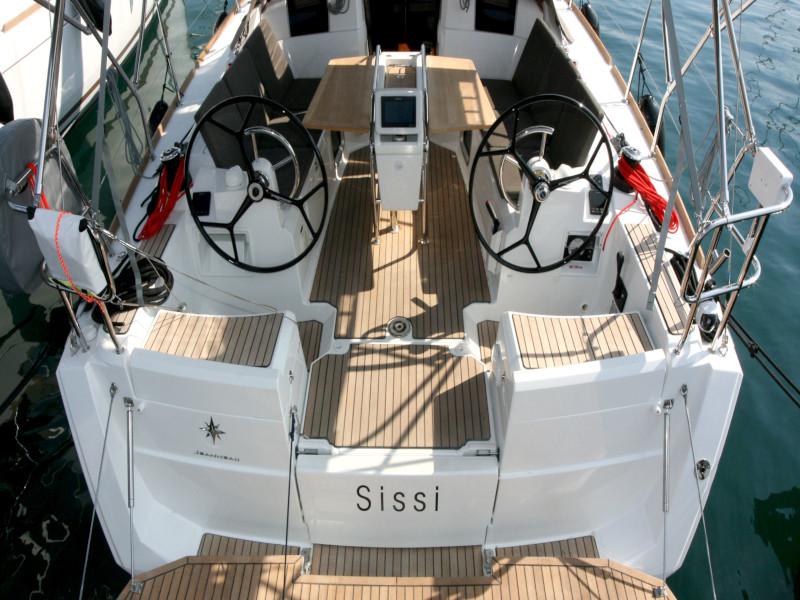 Book yachts online - sailboat - Sun Odyssey 389 - Sissi - rent